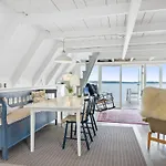 Fifi - 10m To The Fjord By Interhome *