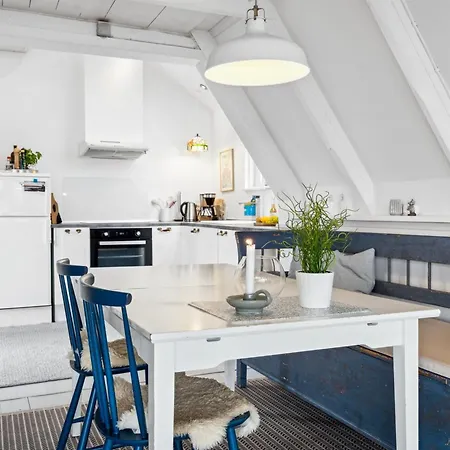 Fifi - 10m To The Fjord By Interhome