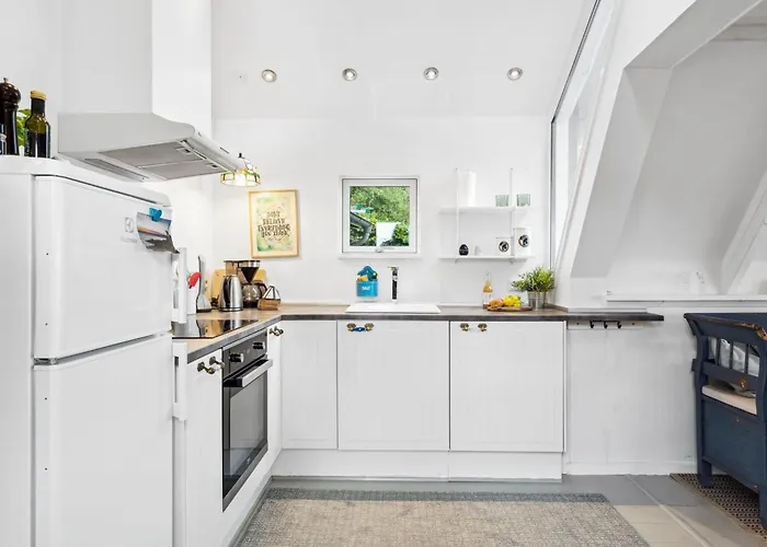 Fifi - 10m To The Fjord By Interhome Feriehus