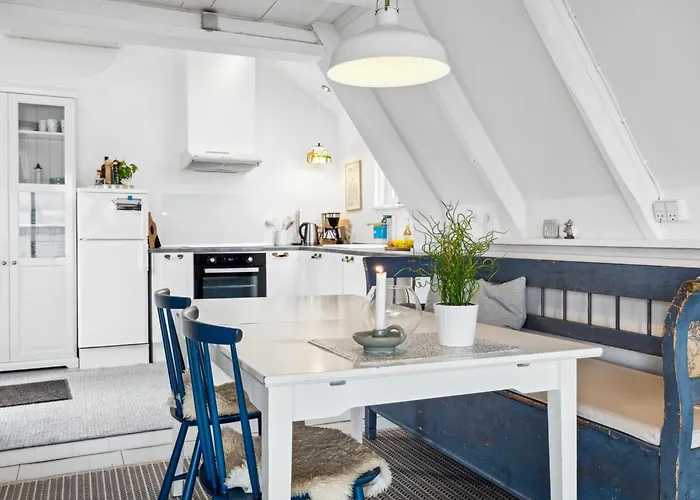 Fifi - 10m To The Fjord By Interhome