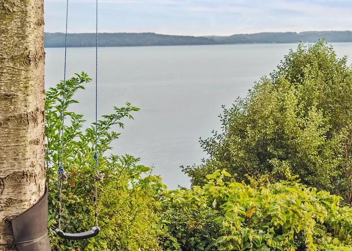 Fifi - 10m To The Fjord By Interhome