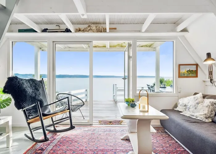 Fifi - 10m To The Fjord By Interhome Vakantiehuis *